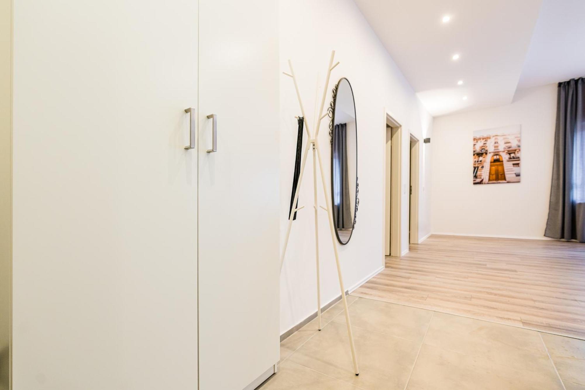 Comodo Apartments Solingen Room photo
